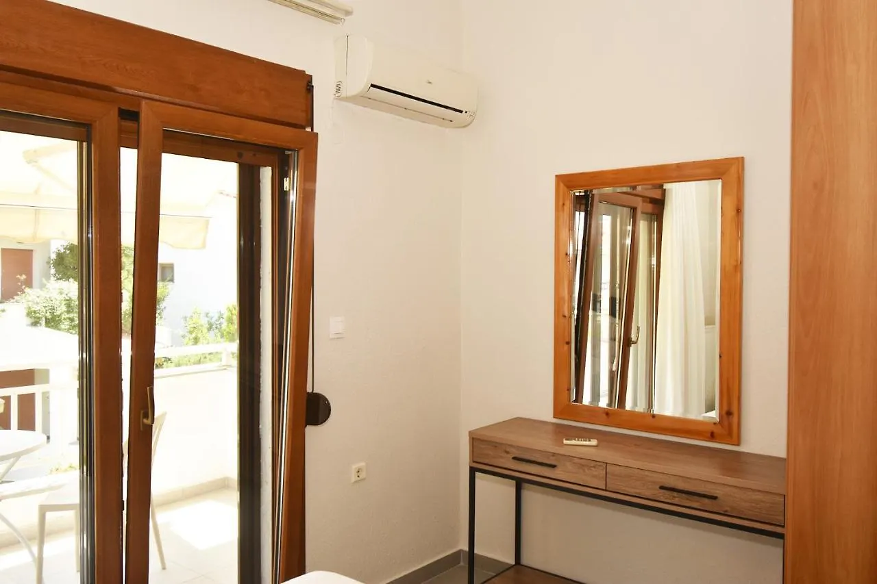 Niki Sea Side Maisonette, Nikiti Villa